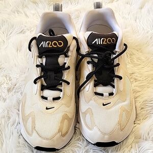💛 Nike Women’s Air Max 200 🤍